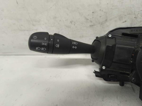 COMMODO VOLANT DACIA - Vue 2